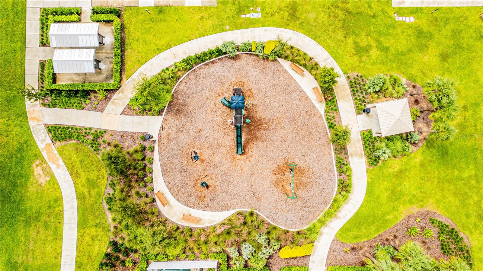 Image 24 of 26 For 2706 Fetching Trail