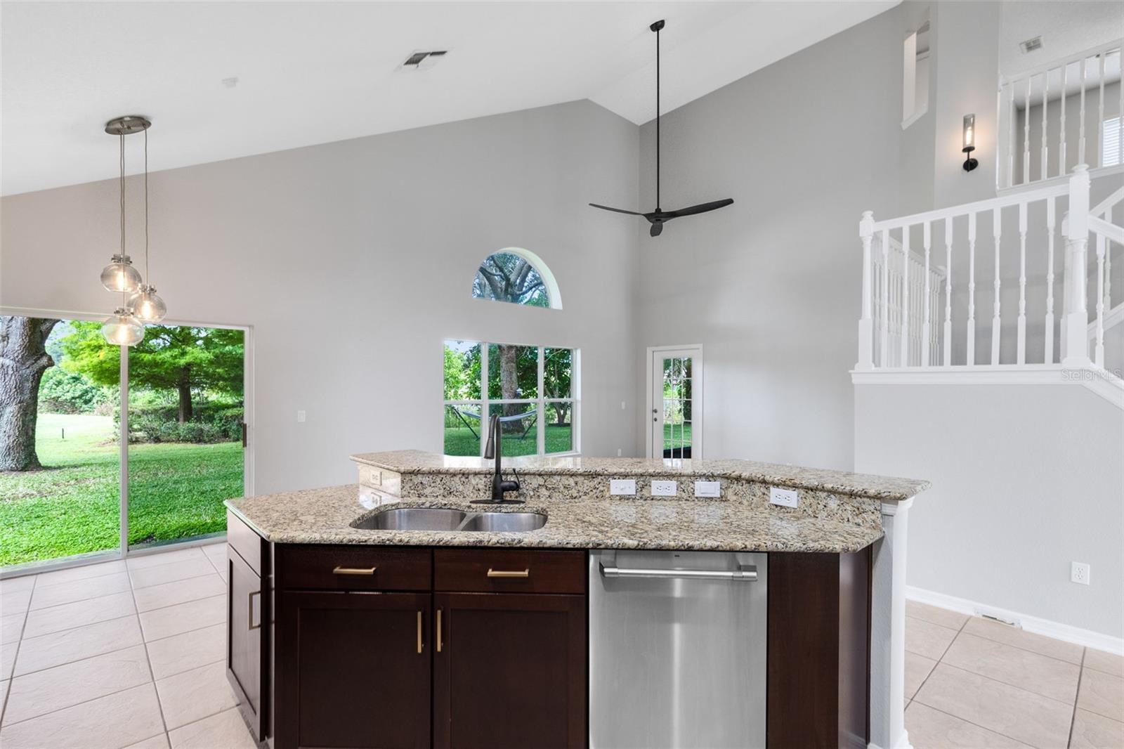 Image 7 of 40 For 8815 Atwater Loop