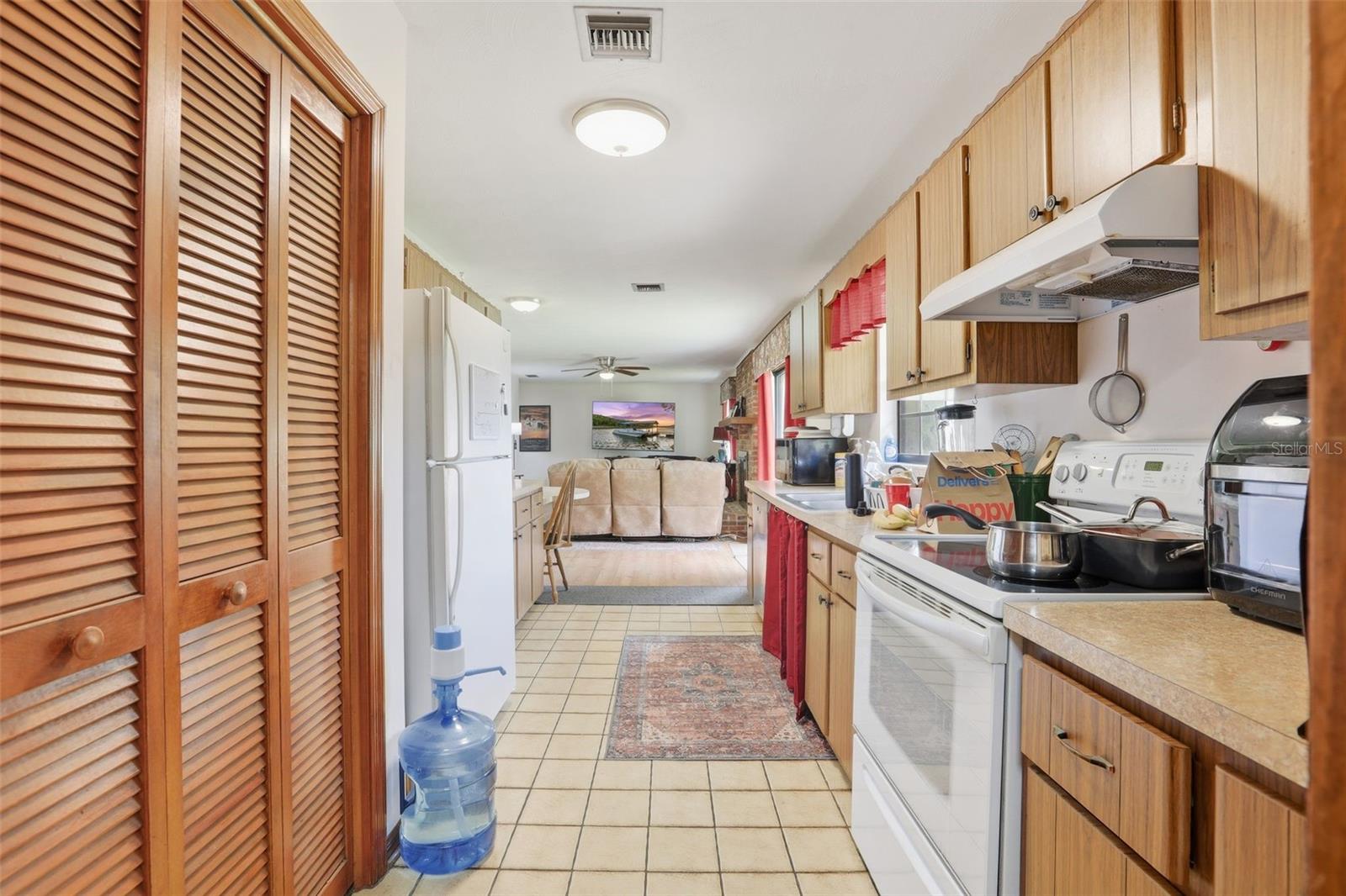 Image 13 of 41 For 3331 30th Terrace