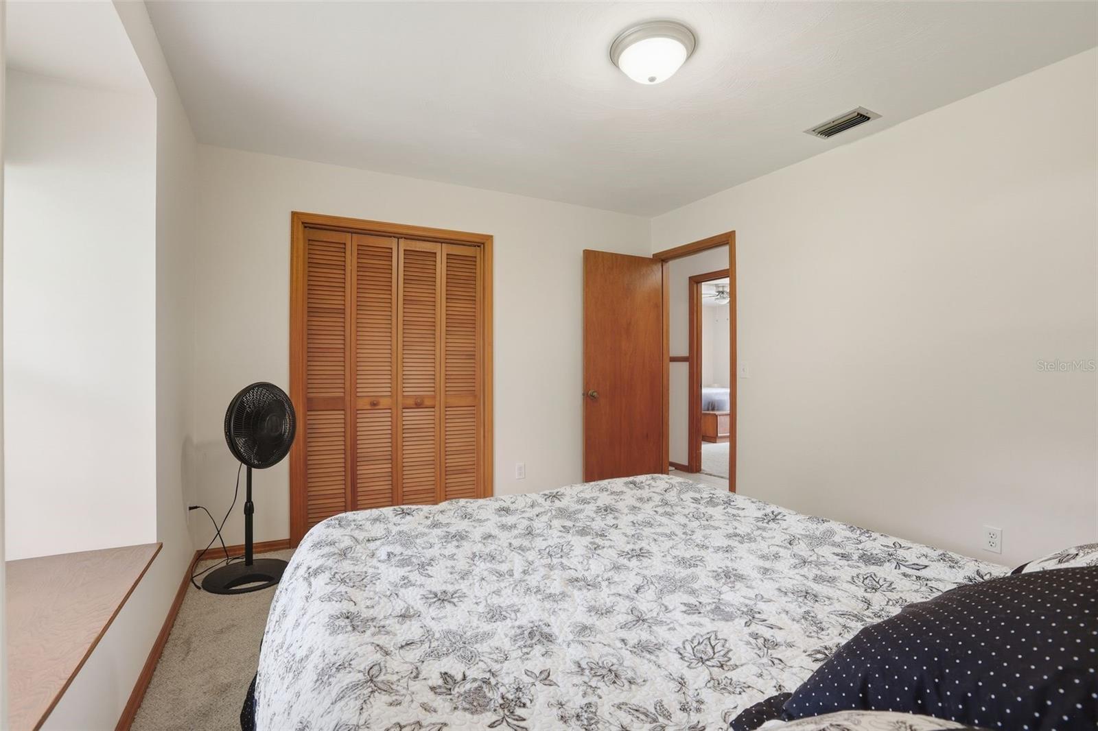 Image 21 of 41 For 3331 30th Terrace
