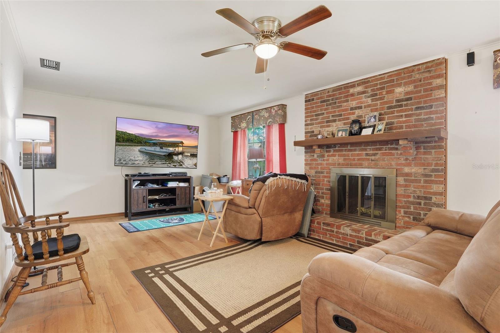 Image 8 of 41 For 3331 30th Terrace