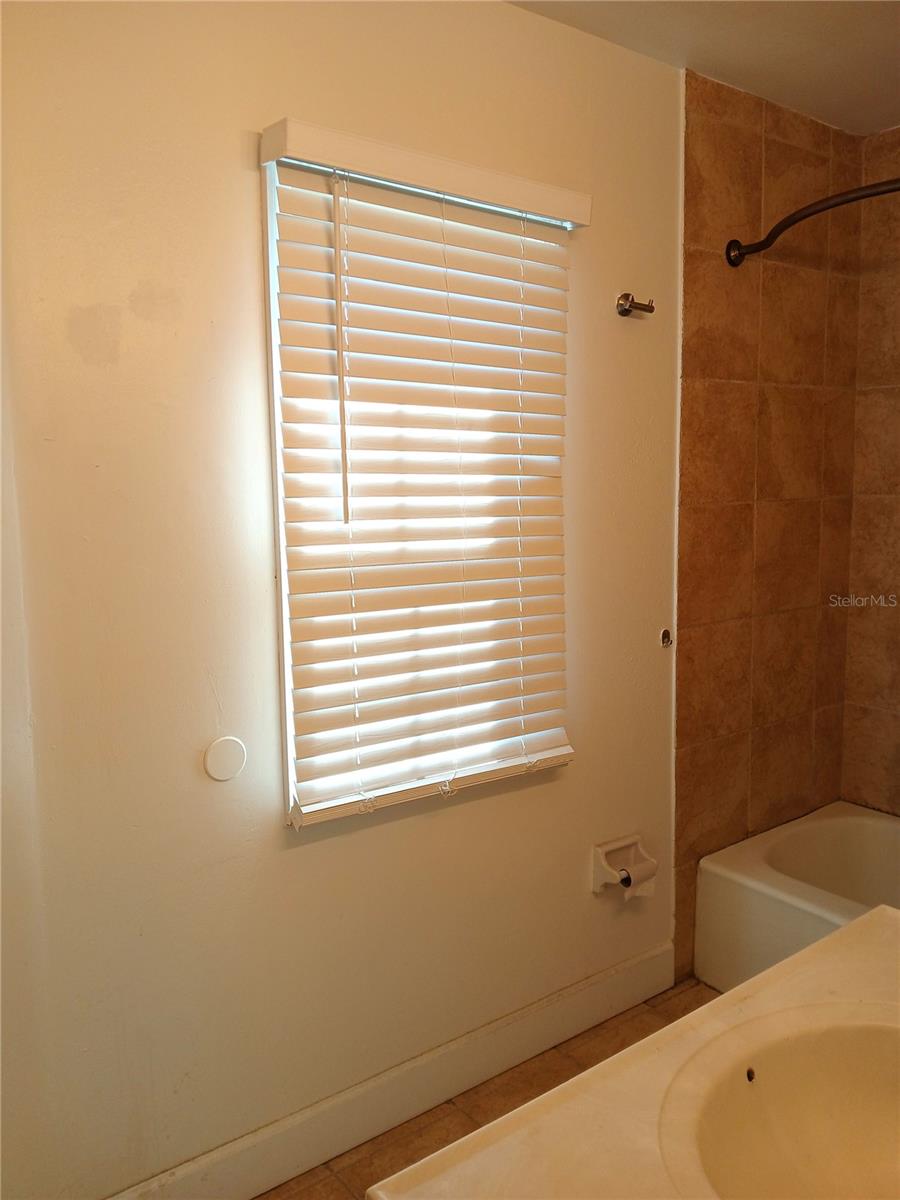 Image 11 of 15 For 405 Georgetown Drive D