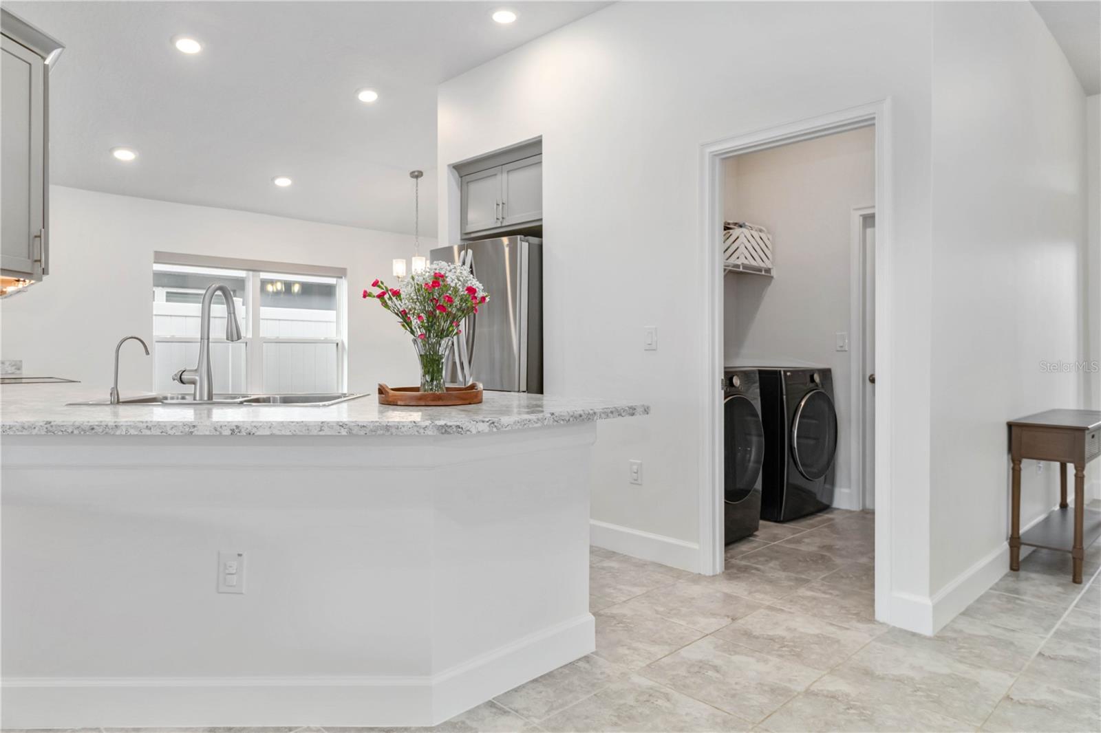 Image 17 of 44 For 745 Lantana Street