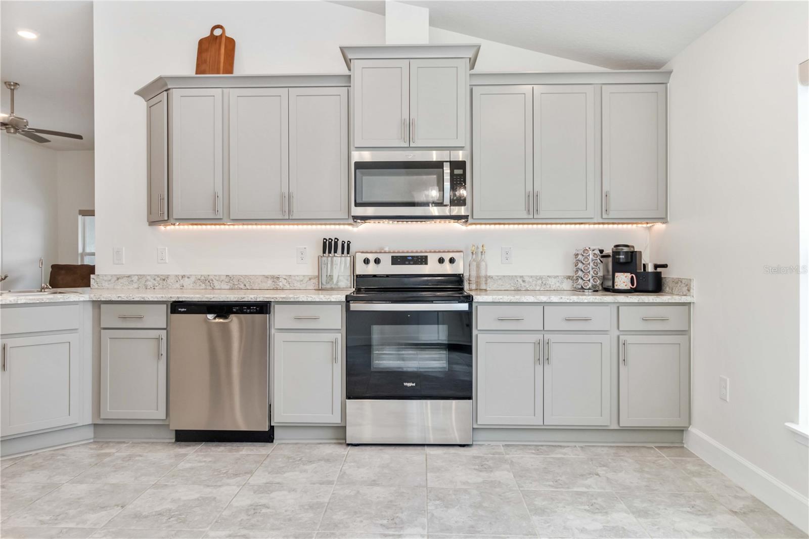 Image 21 of 44 For 745 Lantana Street