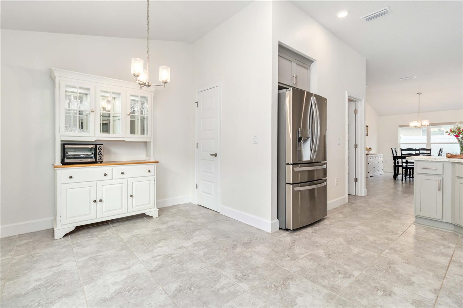 Image 23 of 44 For 745 Lantana Street