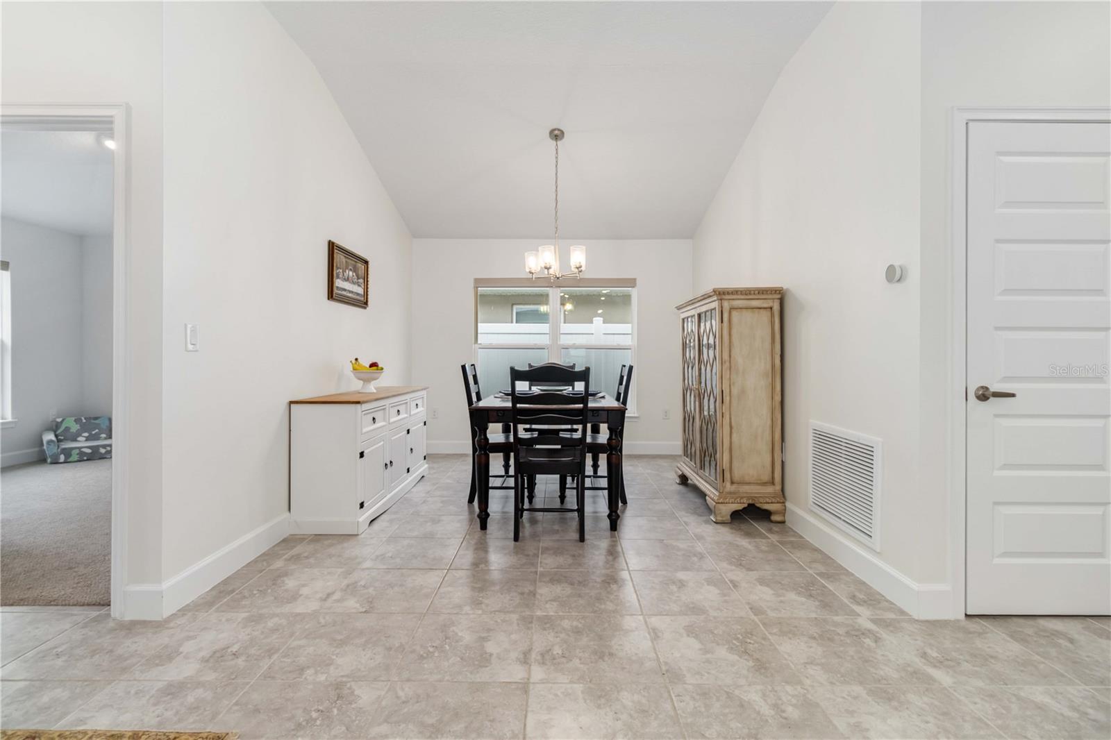 Image 7 of 44 For 745 Lantana Street