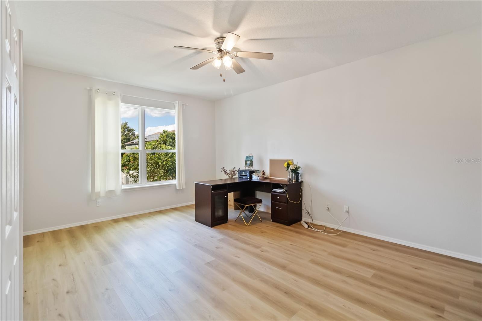 Image 13 of 39 For 248 Wallrock Court