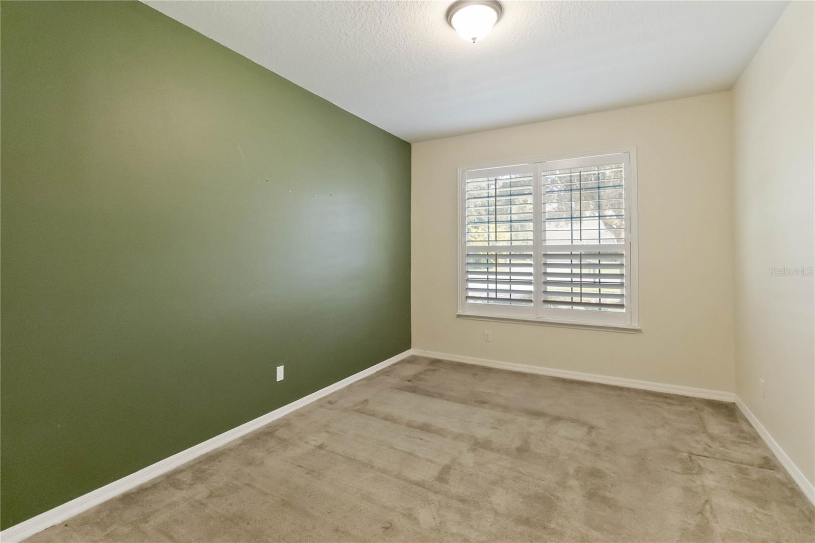 Image 21 of 39 For 248 Wallrock Court