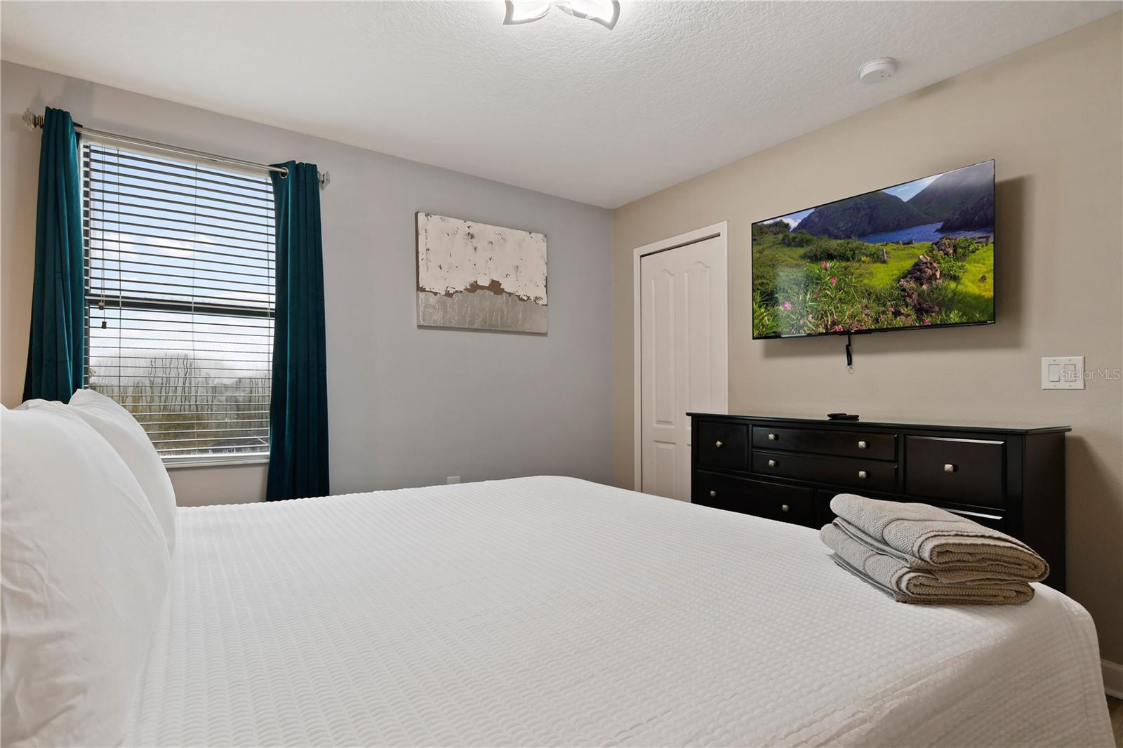 Image 24 of 57 For 1415 Moon Valley Drive