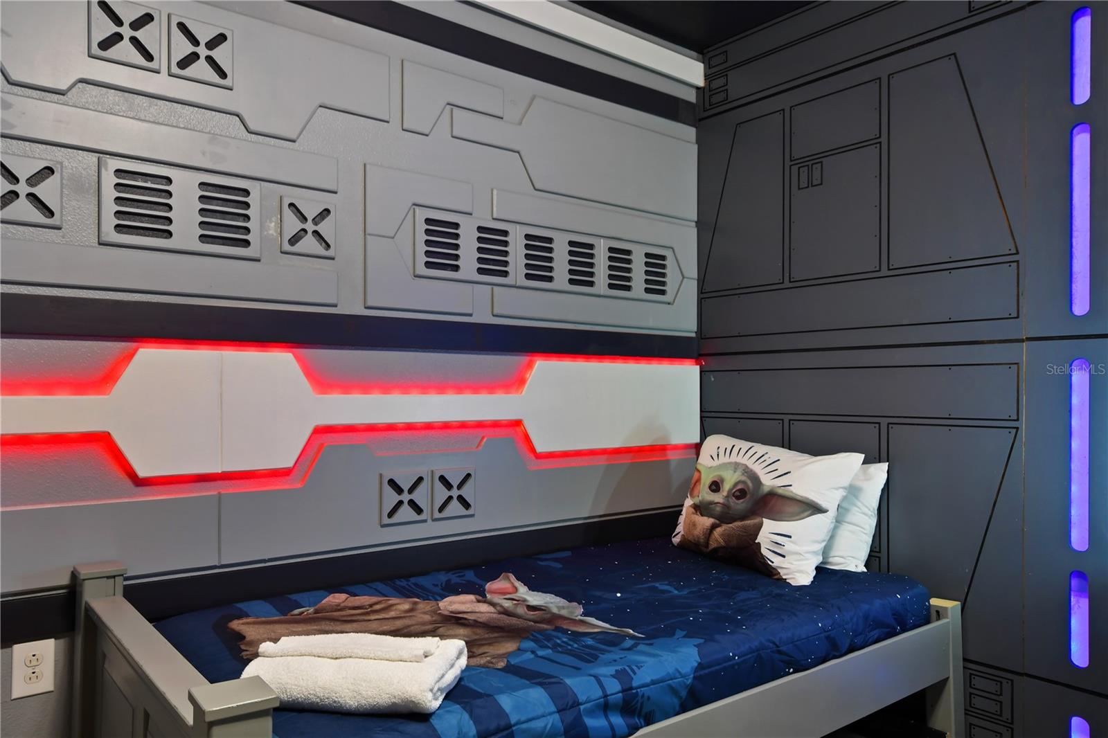 Image 42 of 57 For 1415 Moon Valley Drive