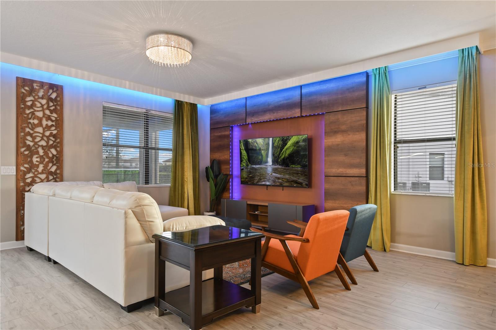 Image 9 of 57 For 1415 Moon Valley Drive