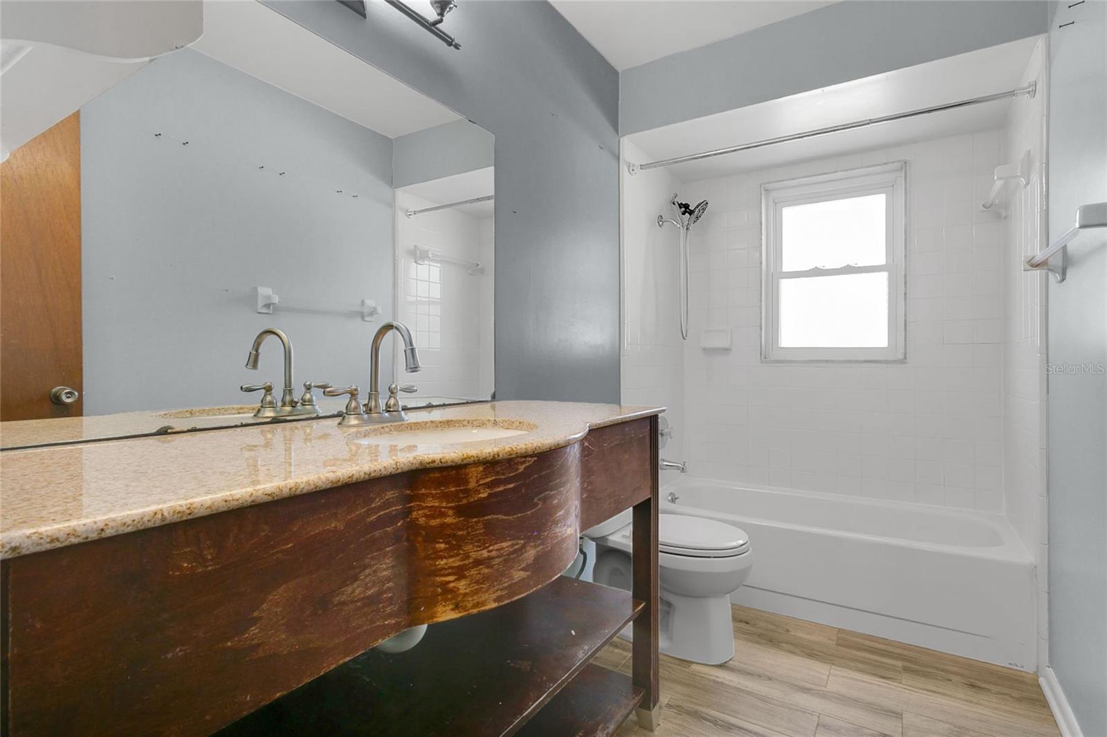 Image 16 of 37 For 1501 Gelm Court