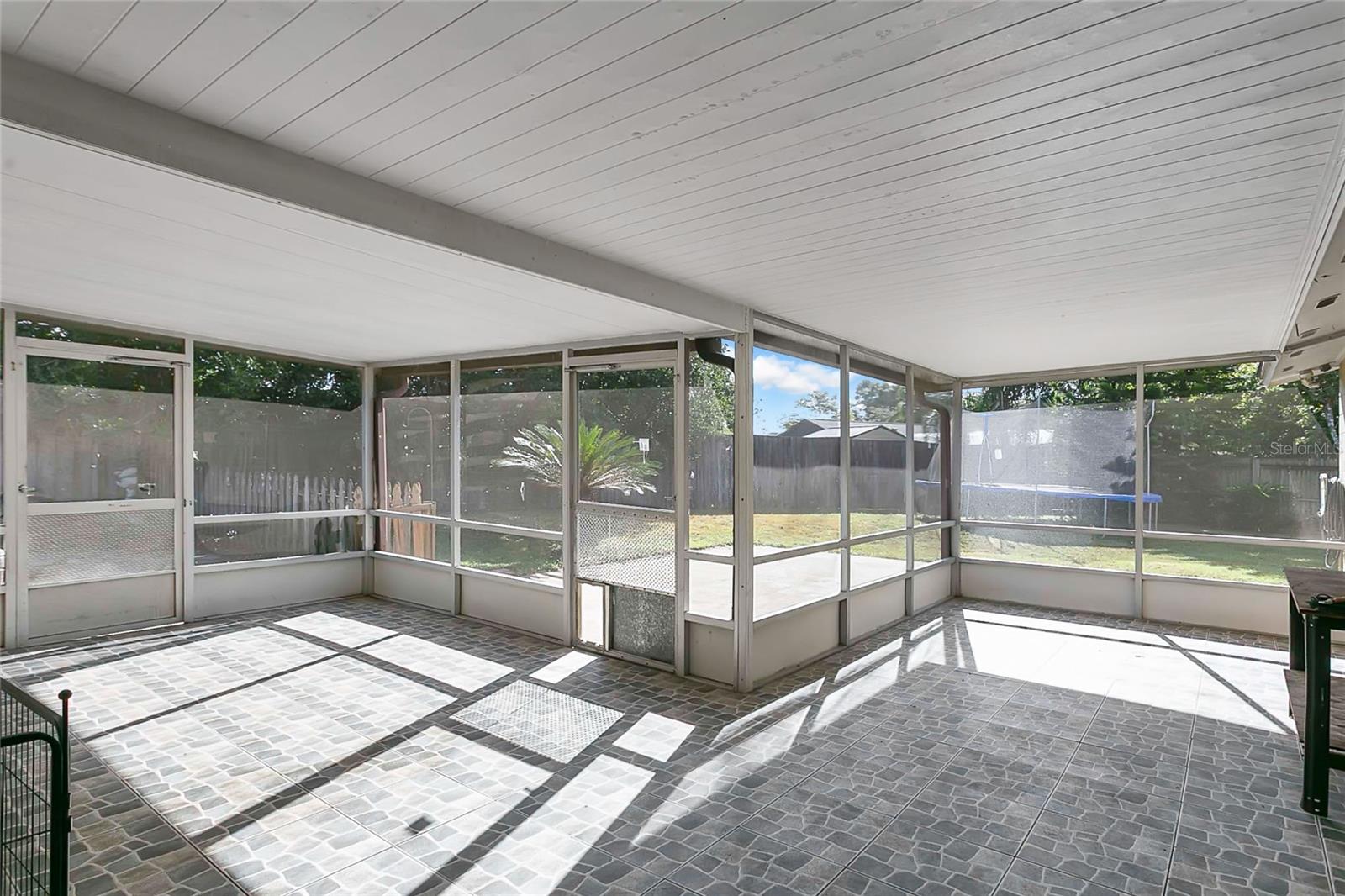 Image 23 of 37 For 1501 Gelm Court