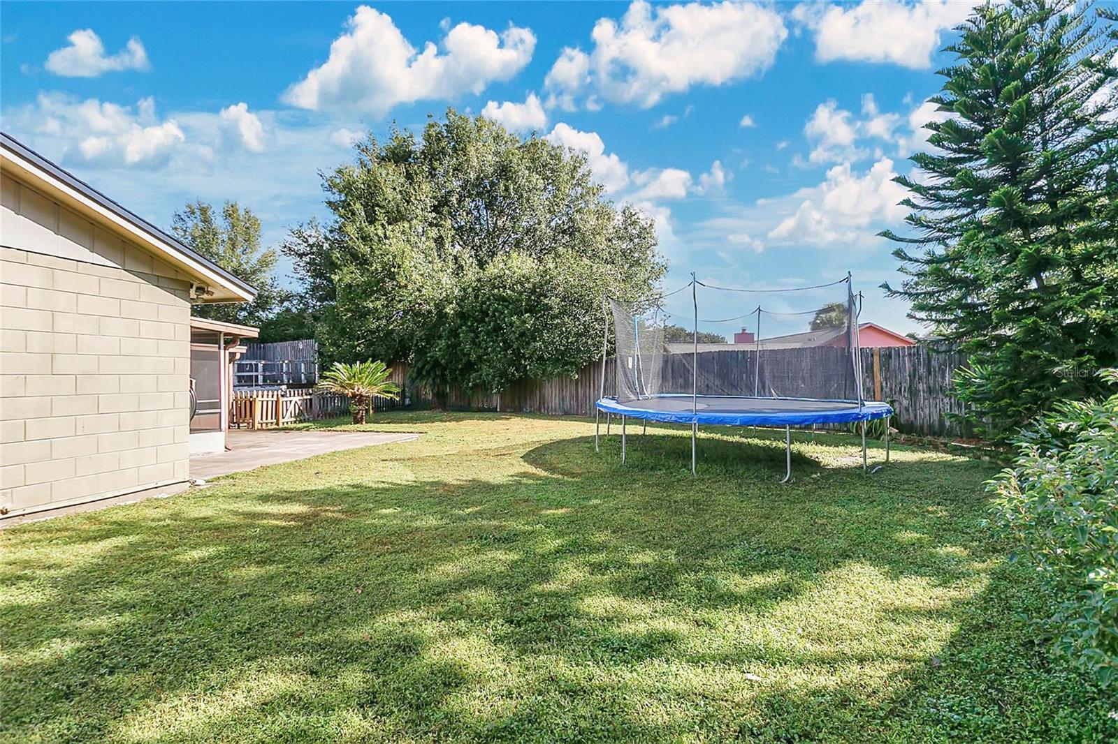 Image 24 of 37 For 1501 Gelm Court