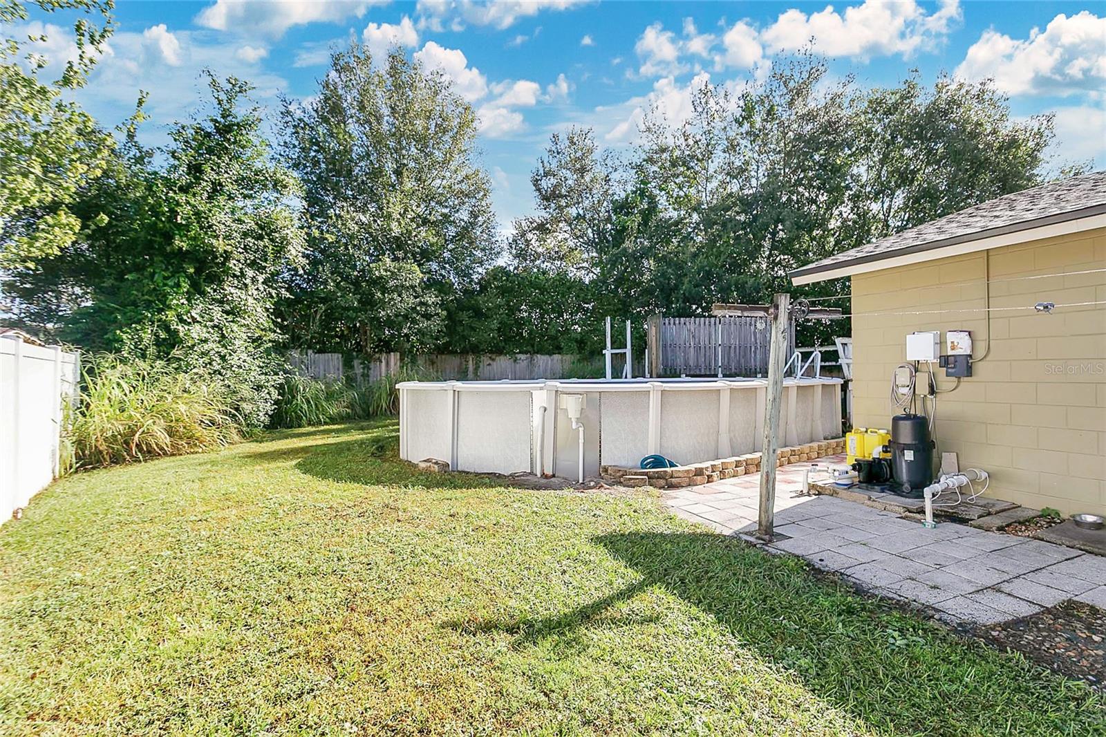 Image 28 of 37 For 1501 Gelm Court