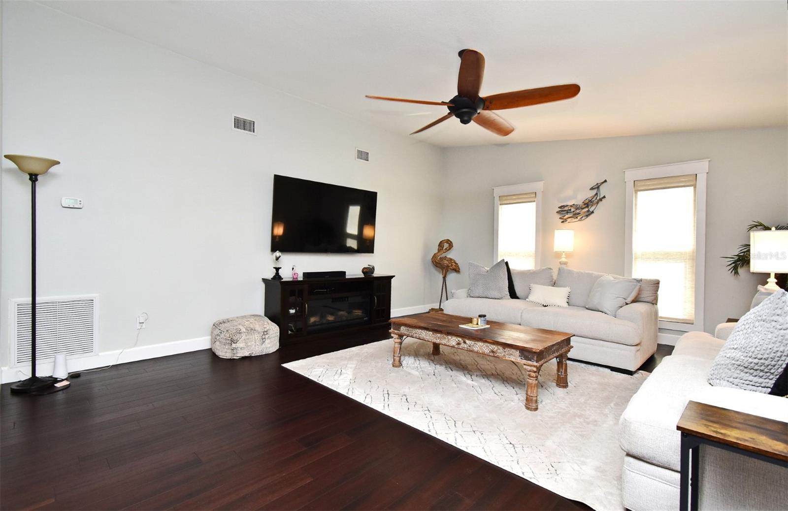 Image 10 of 41 For 1312 2nd Street