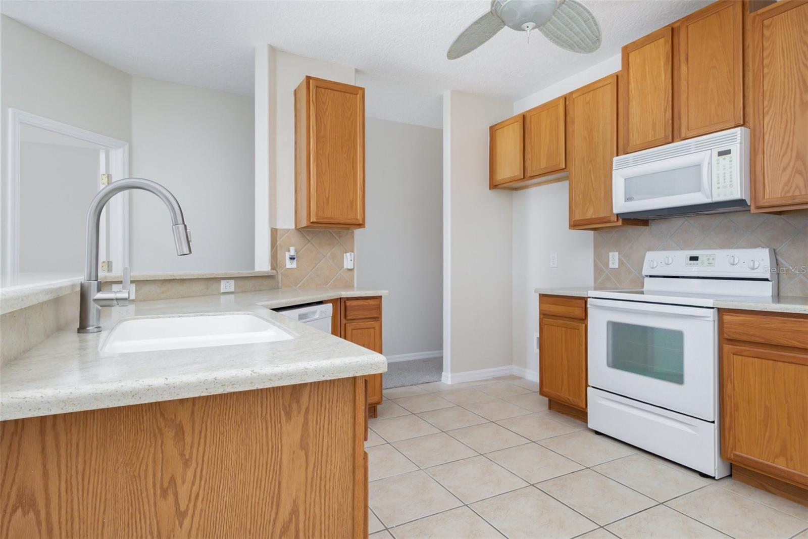 Image 16 of 31 For 213 Knollwood Drive