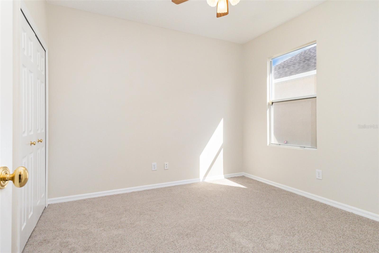 Image 24 of 31 For 213 Knollwood Drive