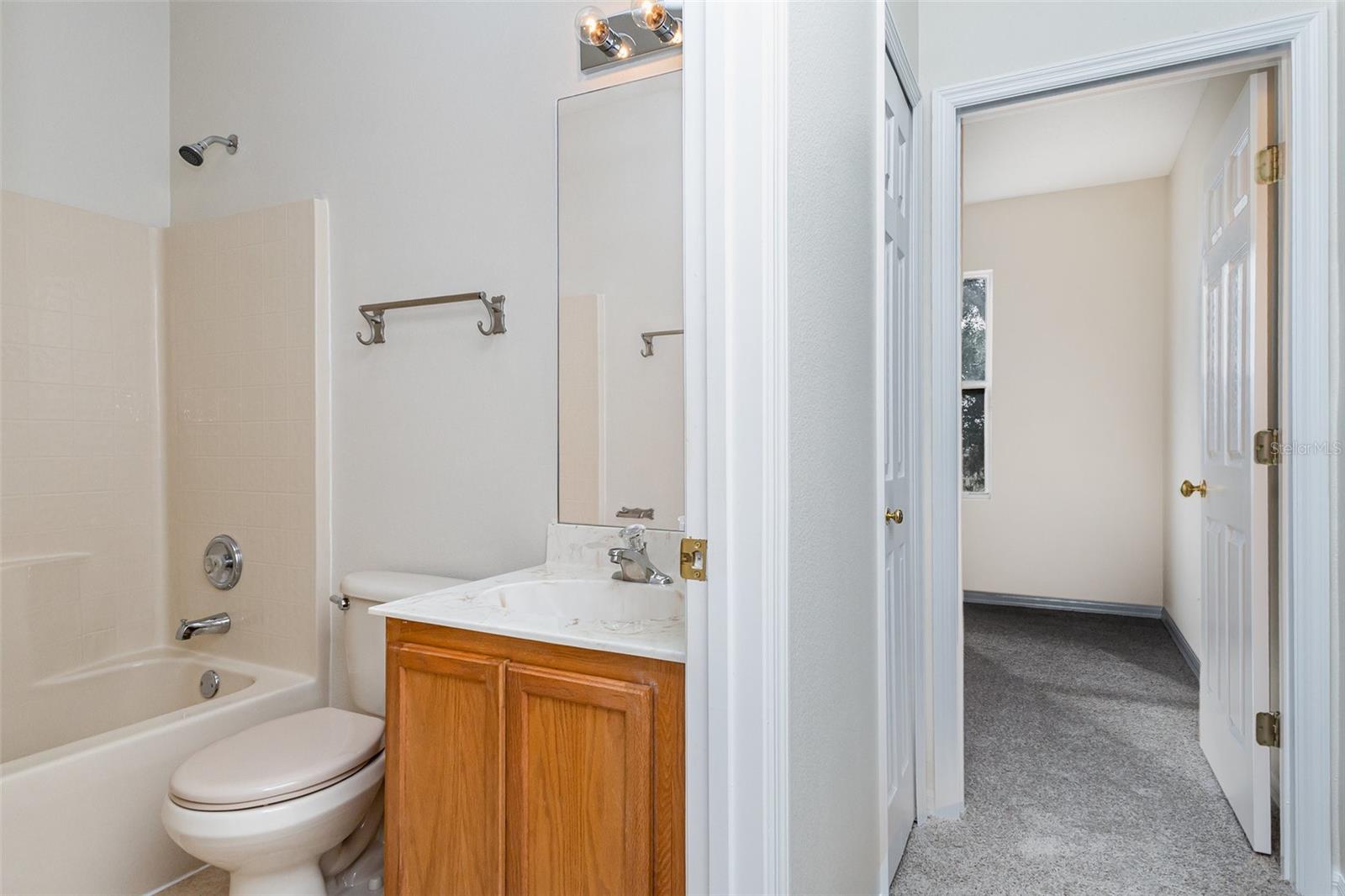 Image 25 of 31 For 213 Knollwood Drive