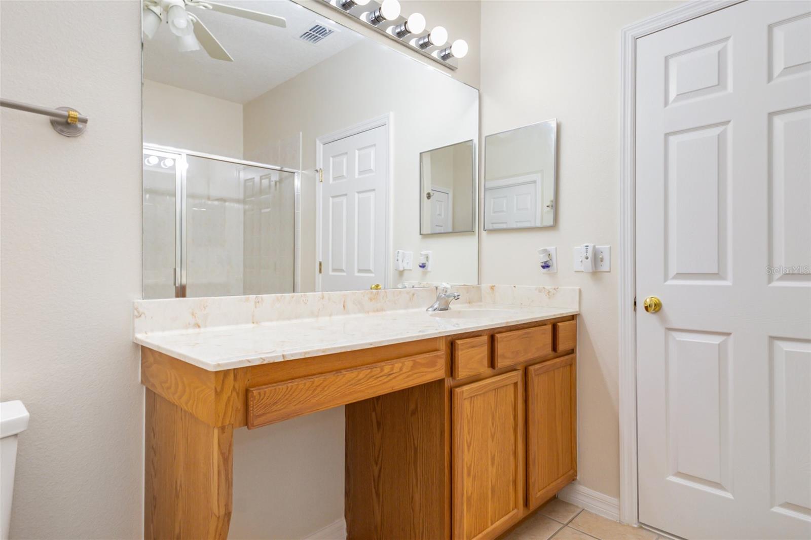 Image 27 of 31 For 213 Knollwood Drive