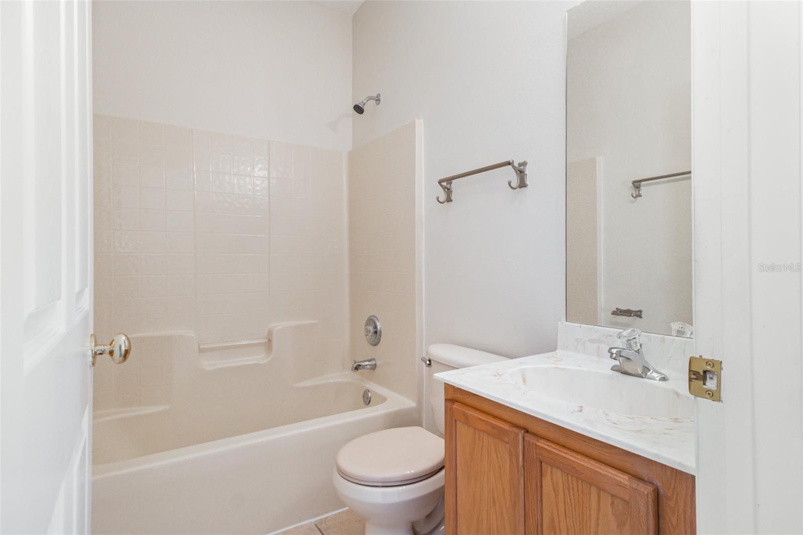 Image 28 of 31 For 213 Knollwood Drive