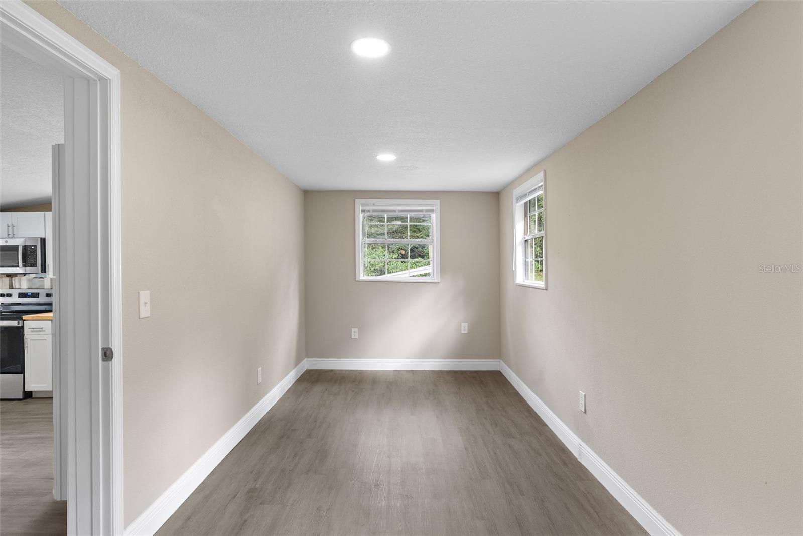 Image 18 of 31 For 15375 64th Place