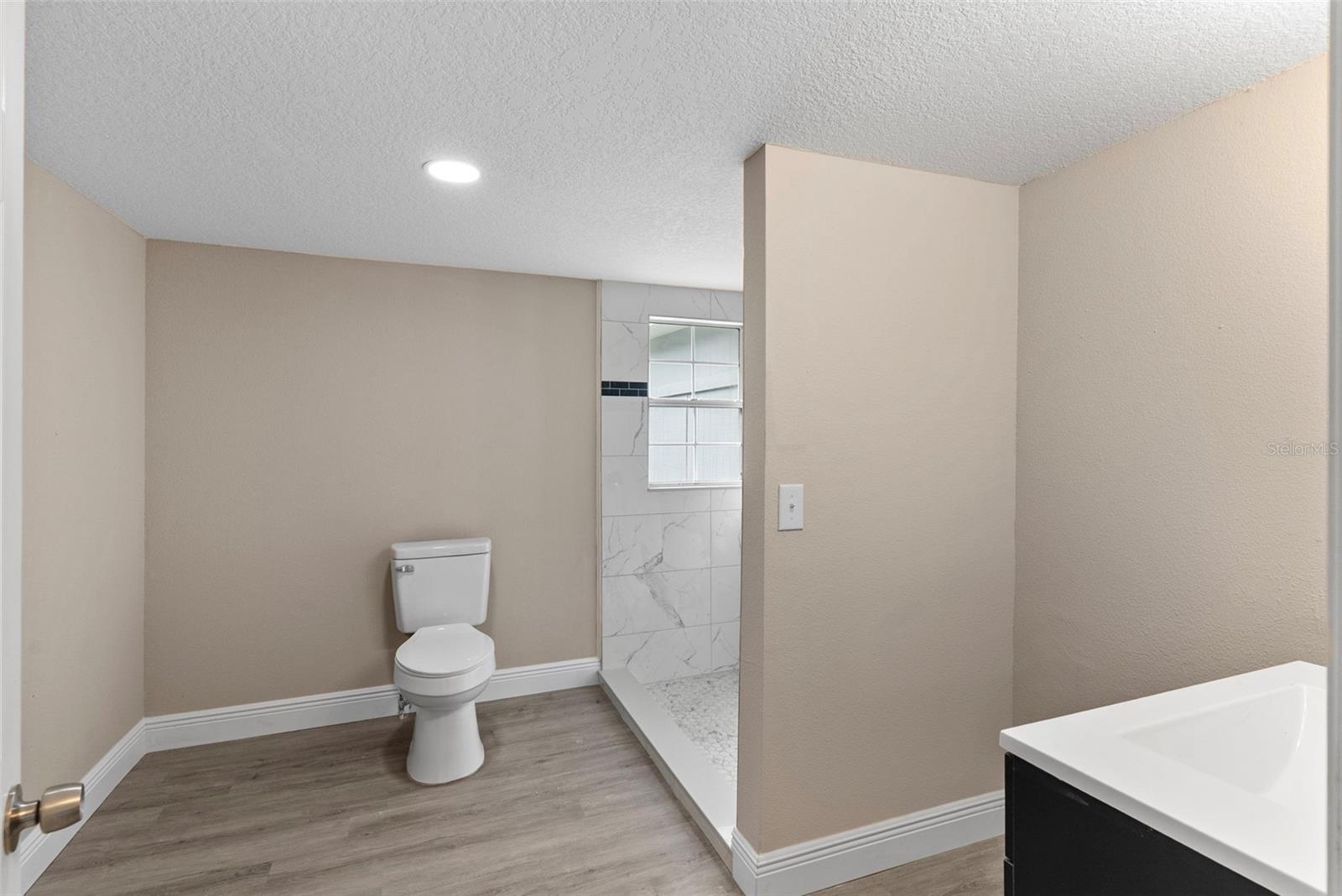 Image 23 of 31 For 15375 64th Place