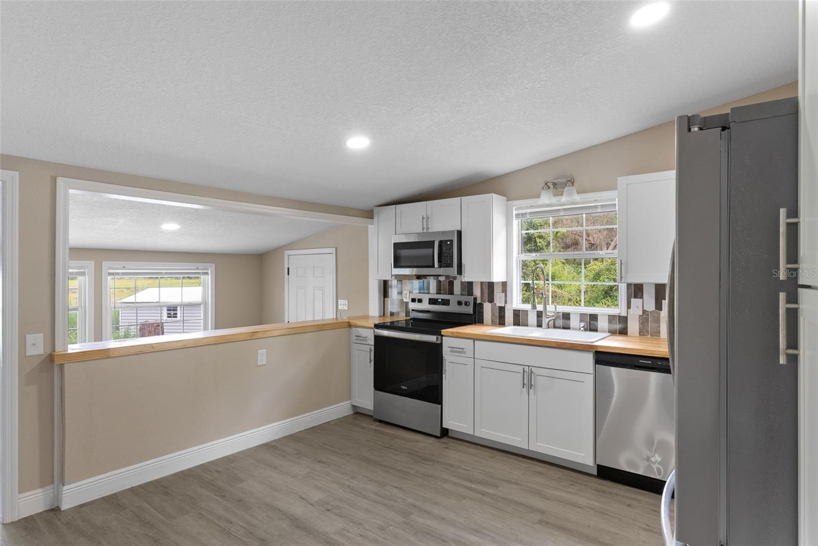 Image 8 of 31 For 15375 64th Place