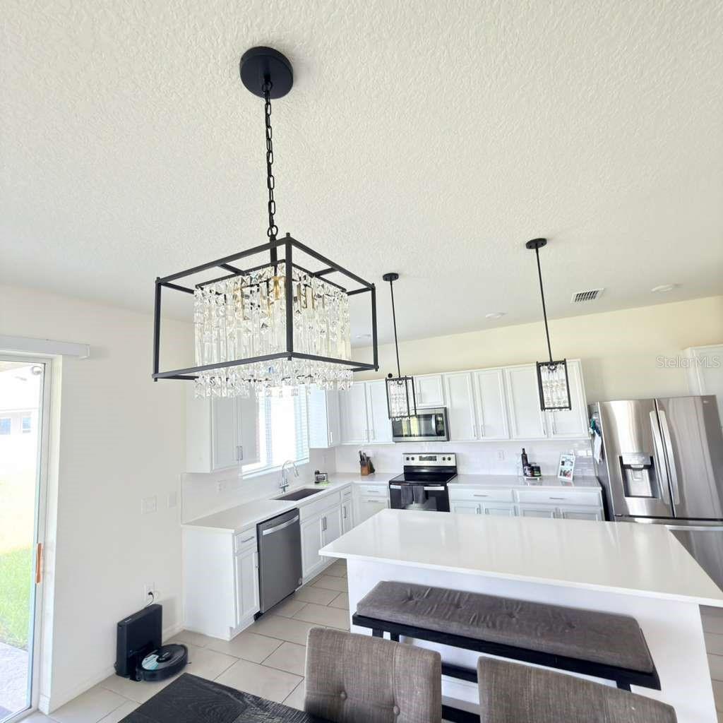 Image 16 of 29 For 850 Overpool Avenue