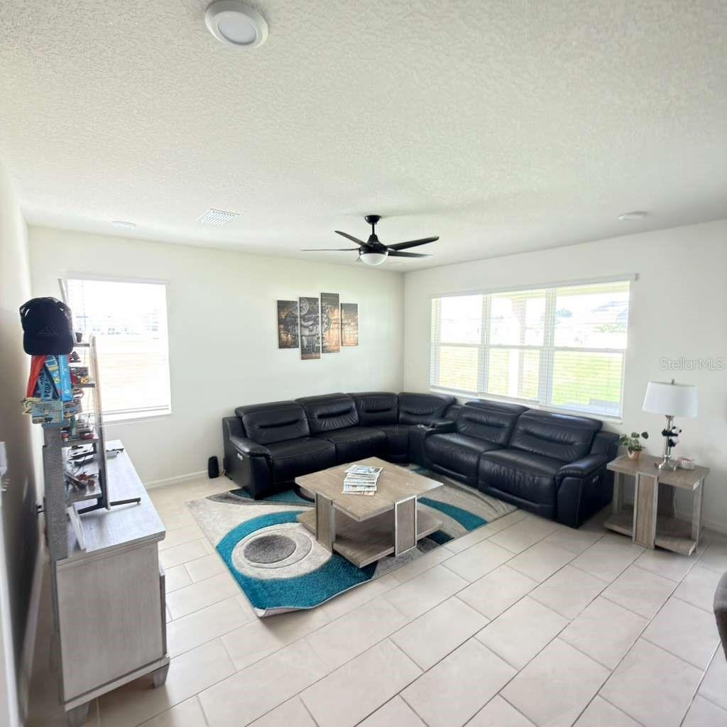 Image 18 of 29 For 850 Overpool Avenue