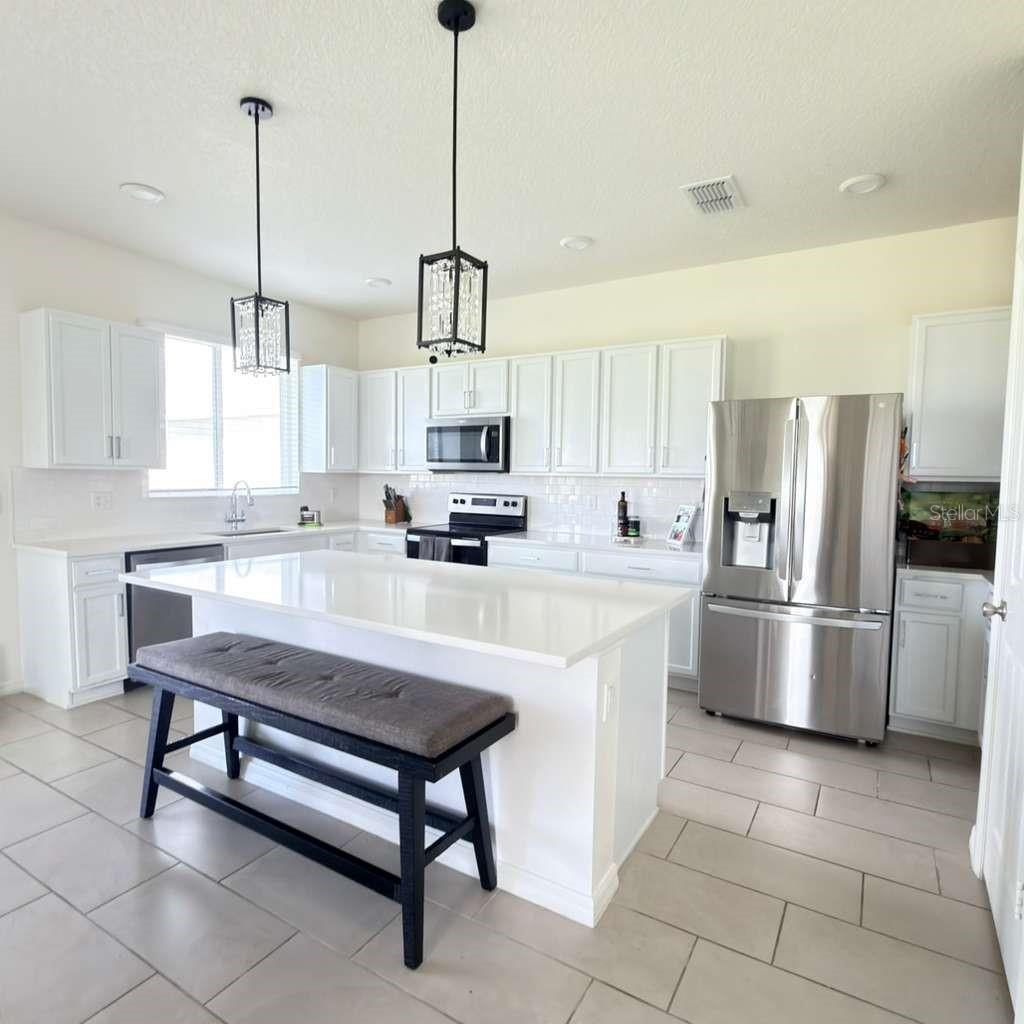 Image 8 of 29 For 850 Overpool Avenue