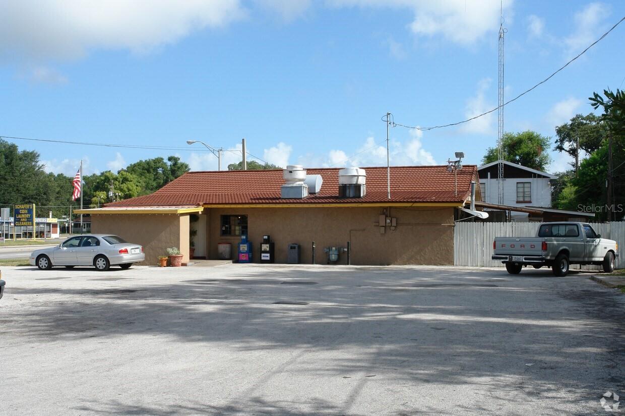 Image 10 of 11 For 2101 French Avenue
