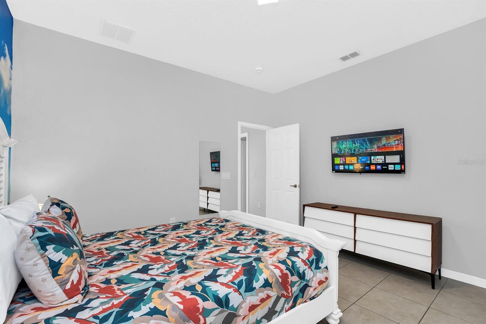 Image 31 of 74 For 6148 Broad Oak Drive
