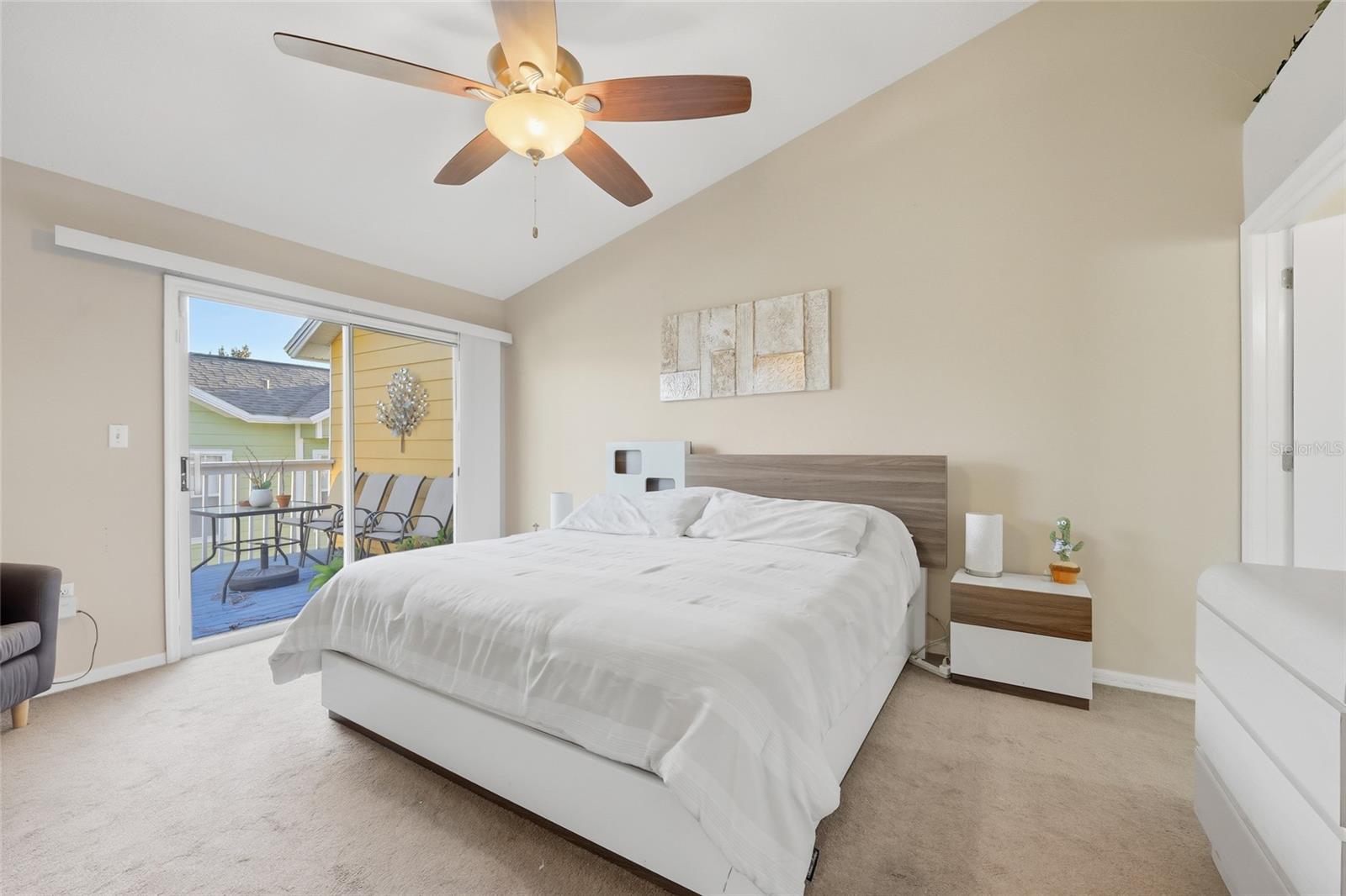 Image 17 of 30 For 8718 Rain Forest Place C