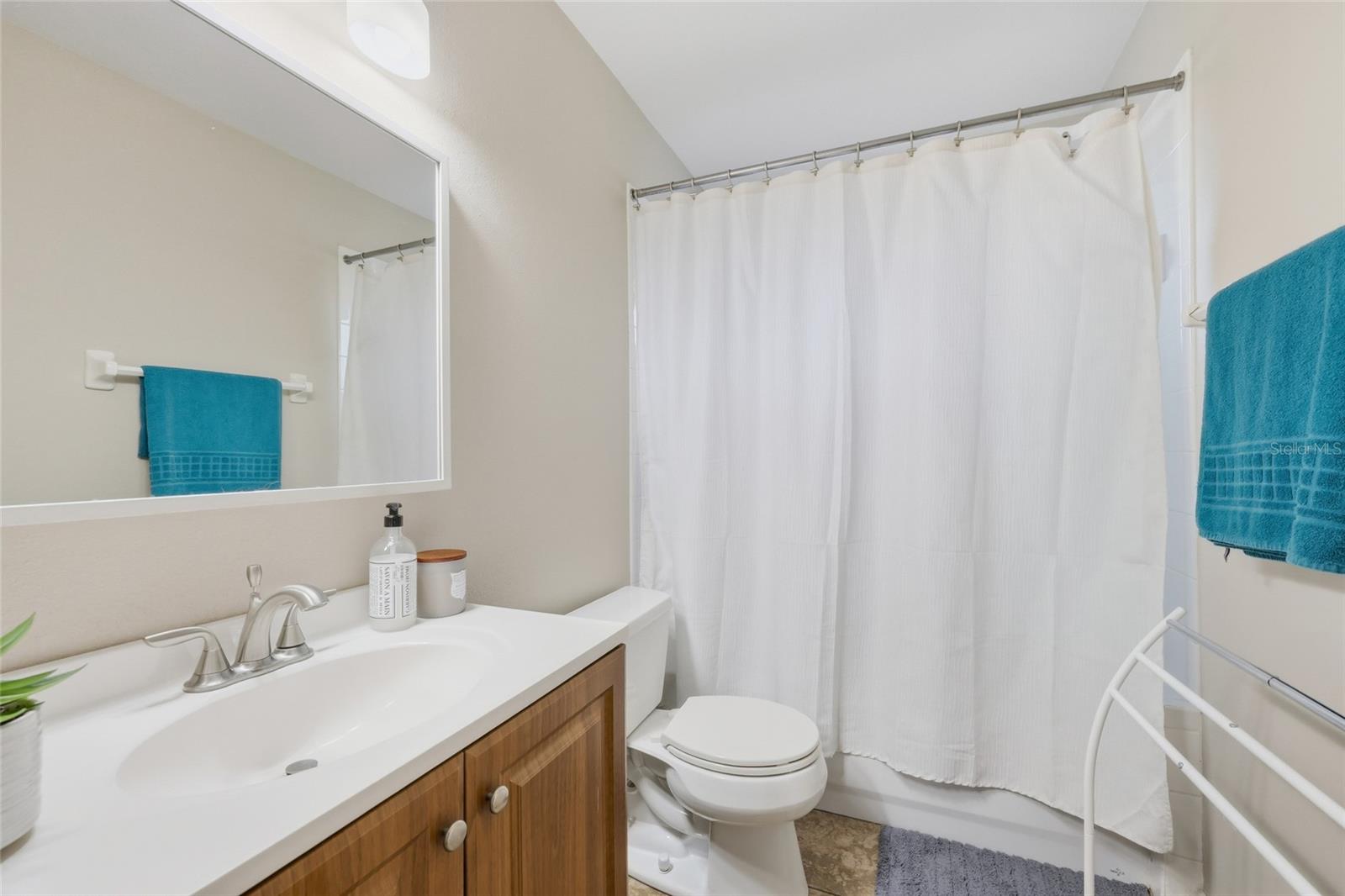 Image 20 of 30 For 8718 Rain Forest Place C