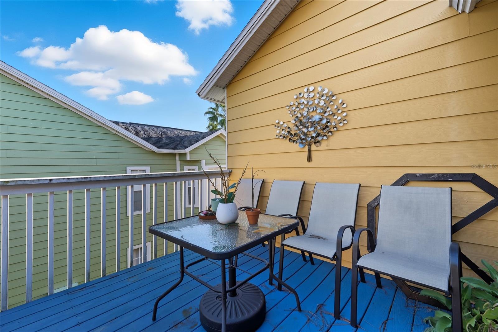 Image 23 of 30 For 8718 Rain Forest Place C