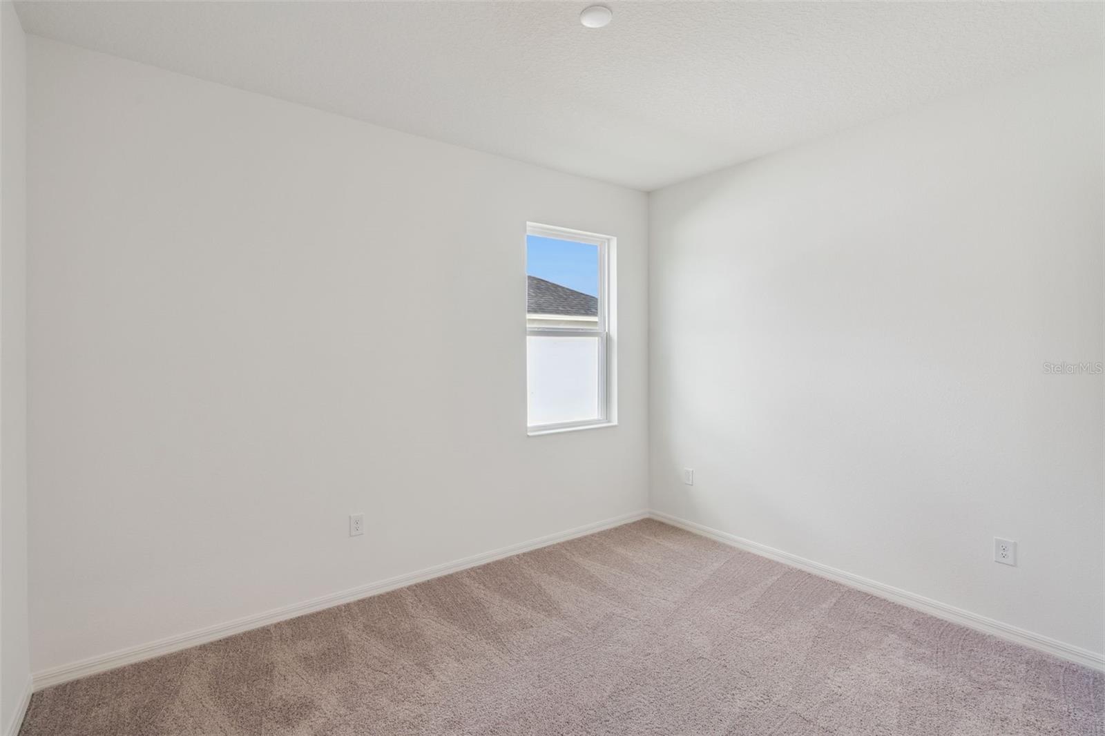 Image 17 of 31 For 338 Ridgemark Avenue