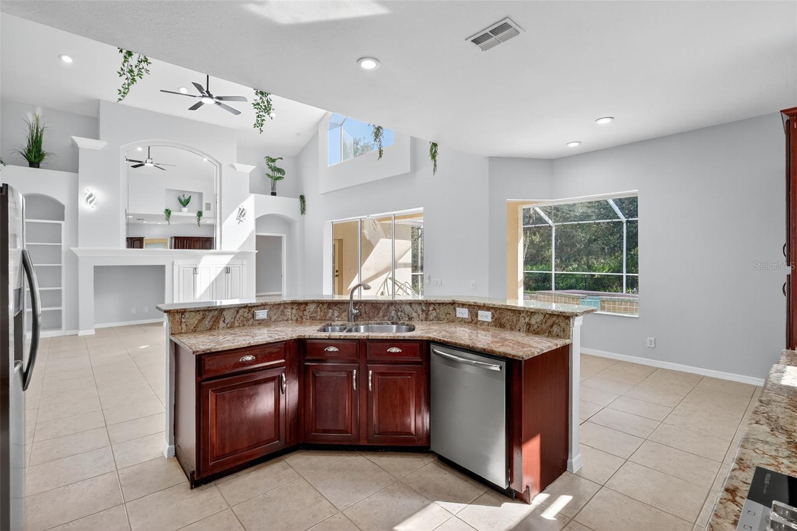 Image 11 of 47 For 10207 Deercliff Drive