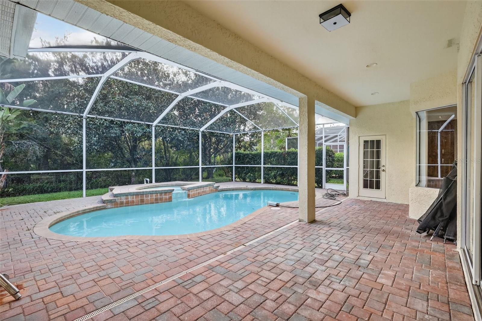 Image 33 of 47 For 10207 Deercliff Drive