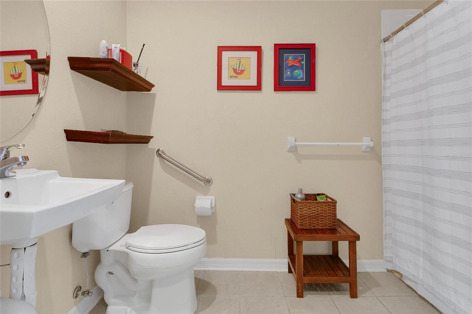 Image 26 of 50 For 6712 Thornhill Circle