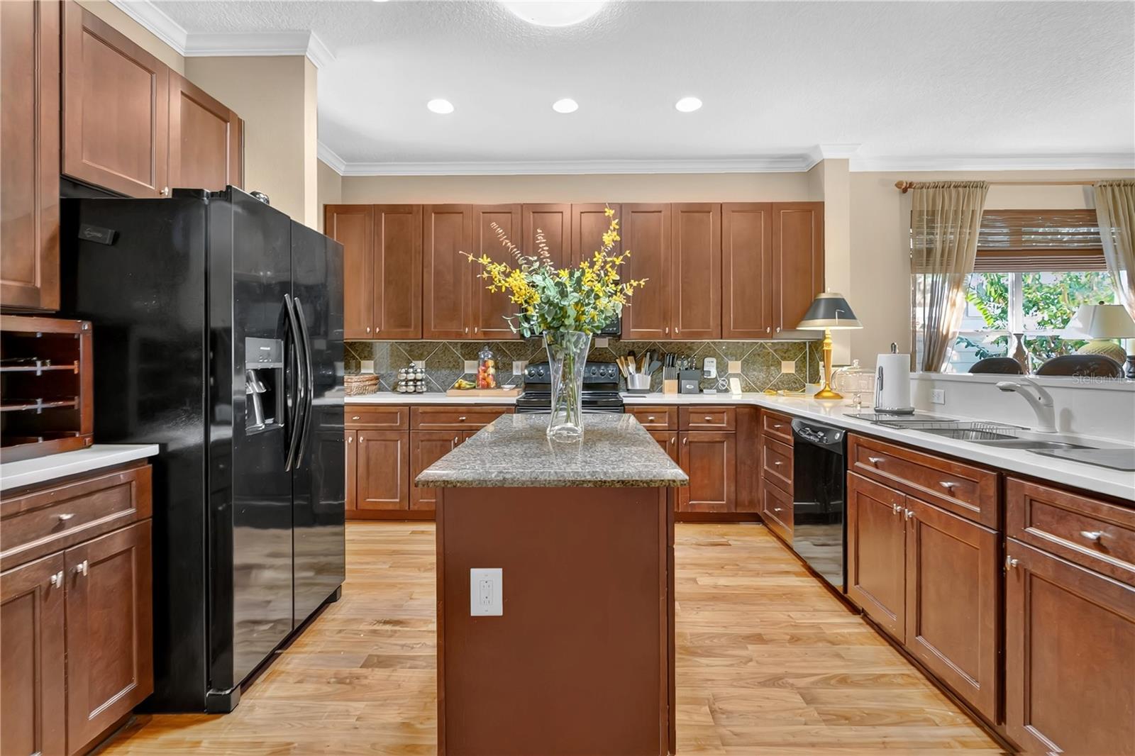 Image 9 of 50 For 6712 Thornhill Circle