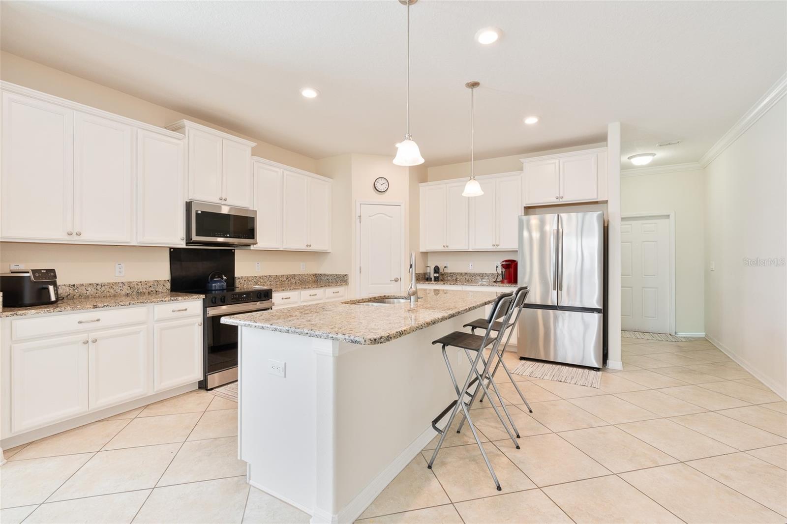 Image 10 of 44 For 7451 Fairgrove Avenue