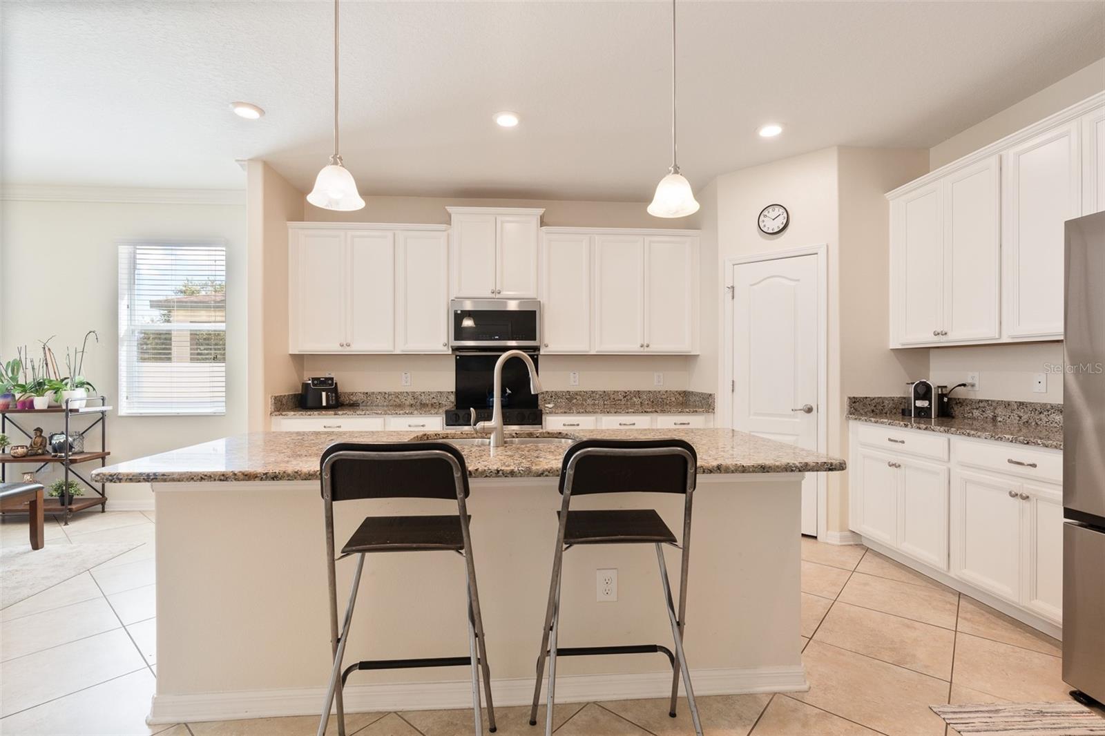 Image 11 of 44 For 7451 Fairgrove Avenue