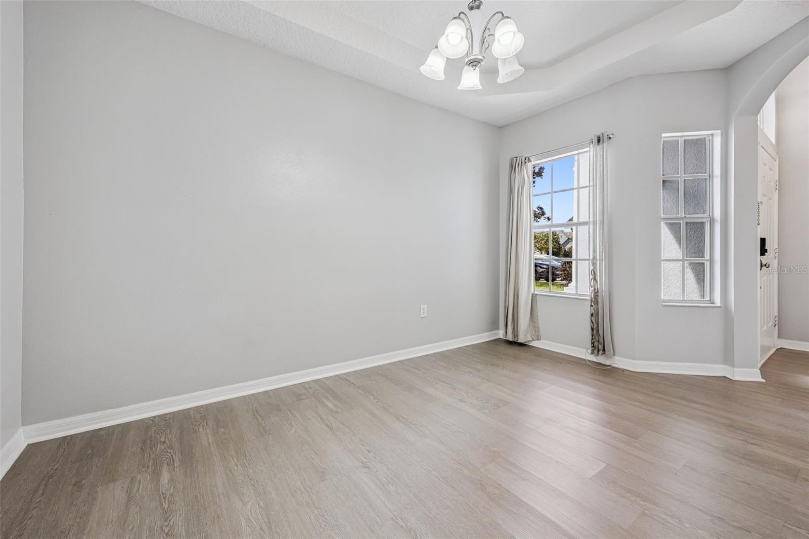 Image 9 of 27 For 231 Minniehaha Circle