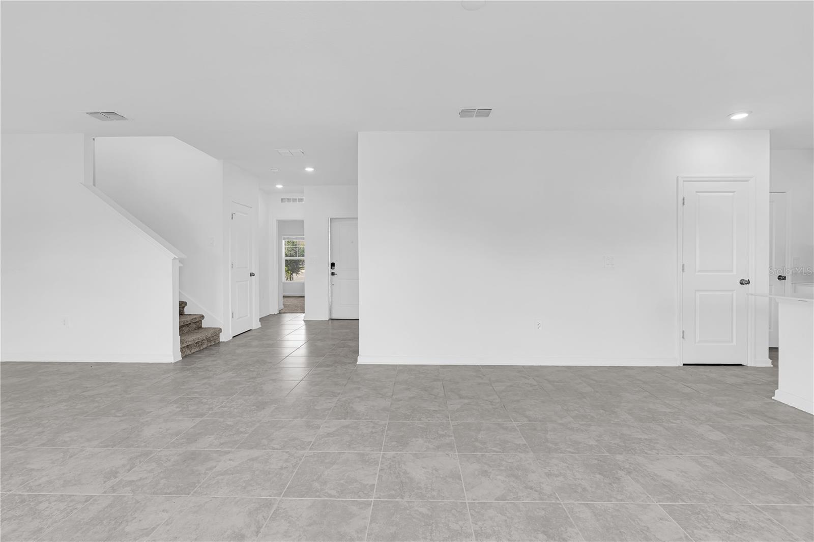 Image 13 of 19 For 1021 Waterfall Boulevard