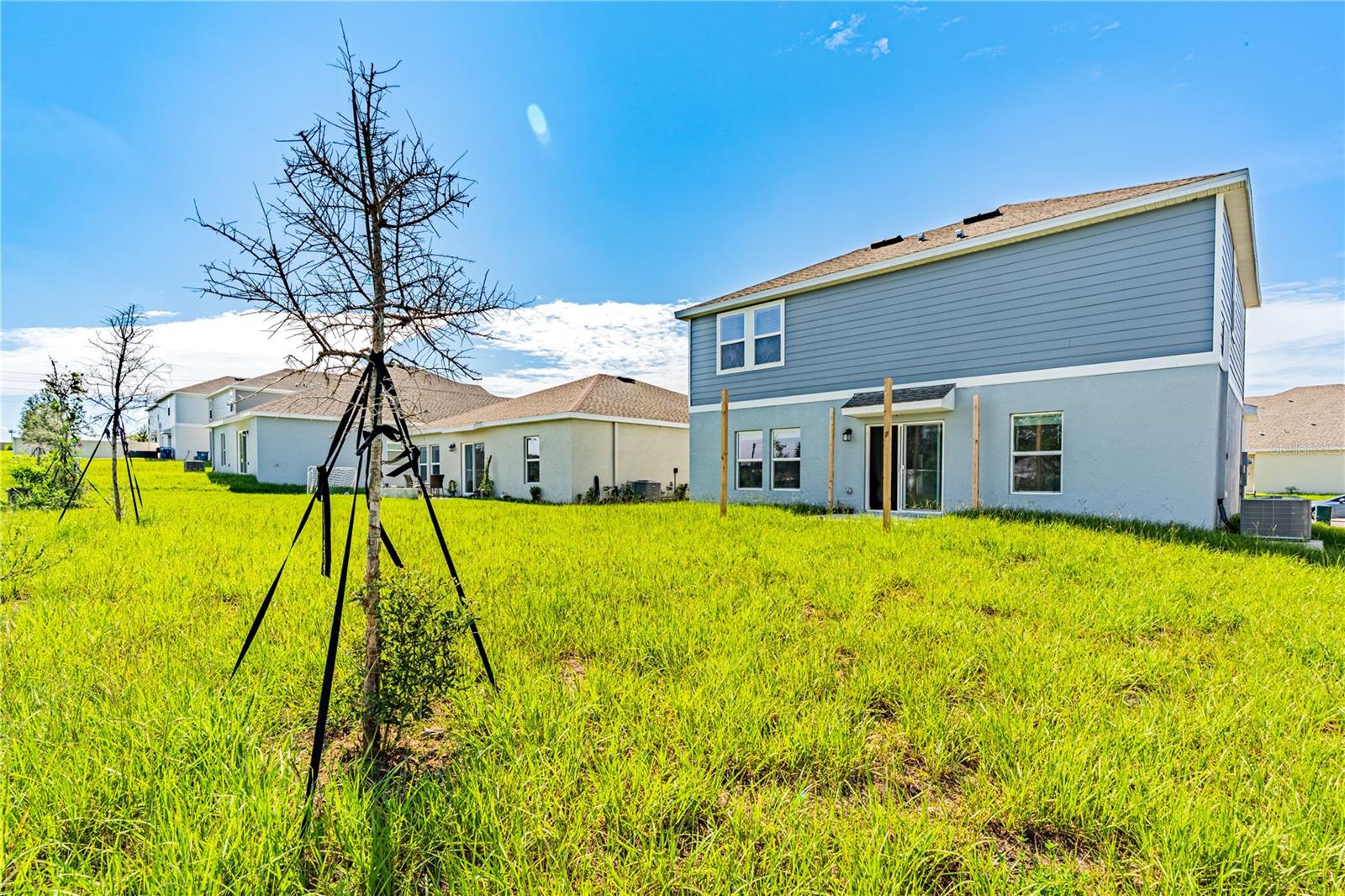 Image 14 of 19 For 1021 Waterfall Boulevard