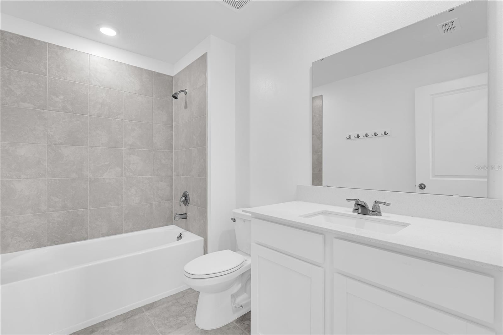 Image 17 of 19 For 1021 Waterfall Boulevard