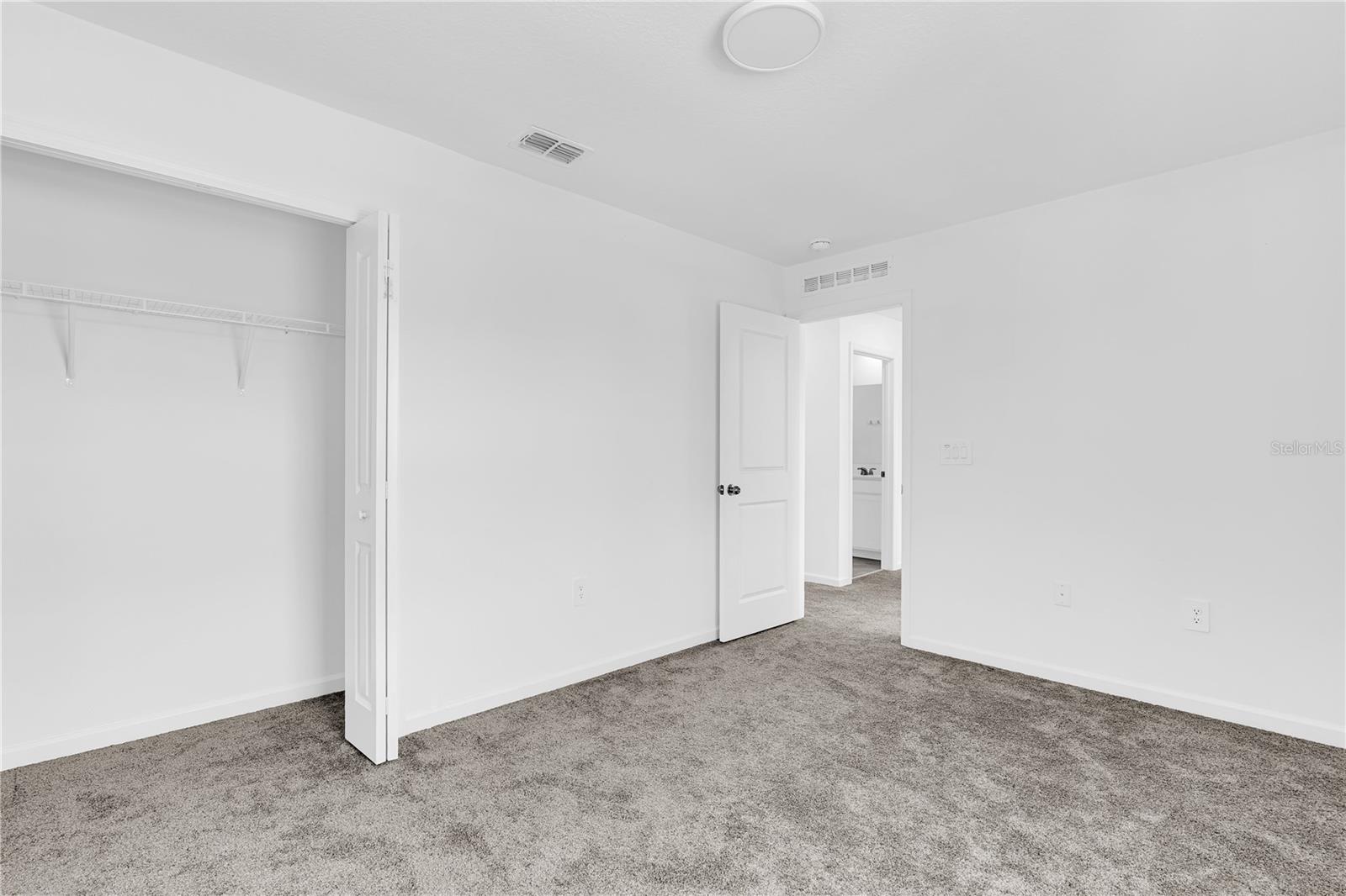 Image 6 of 19 For 1021 Waterfall Boulevard