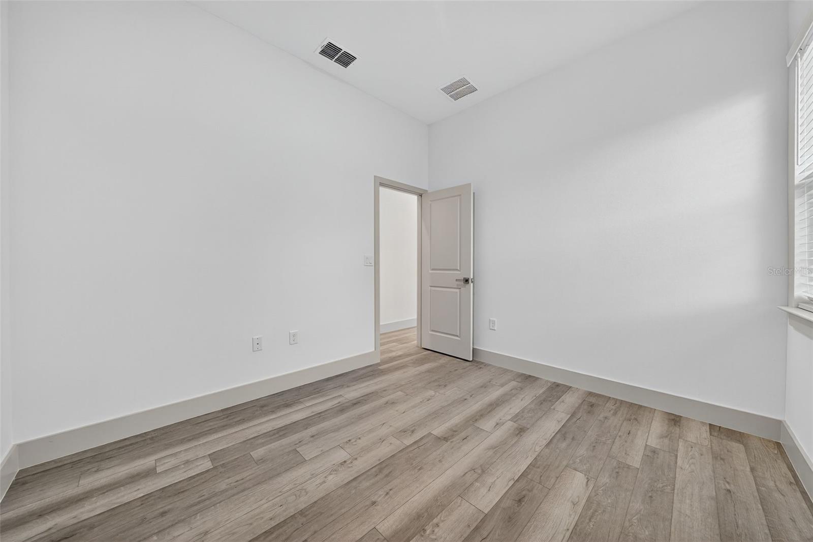 Image 45 of 63 For 2279 Margaret Lane