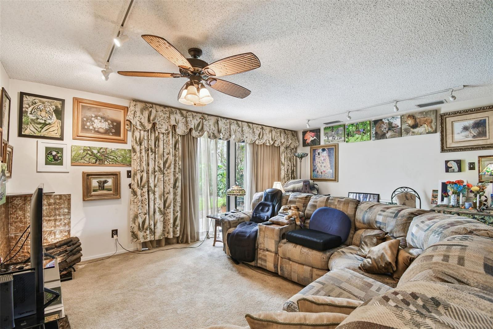 Image 12 of 45 For 335 Lake Faith Drive S